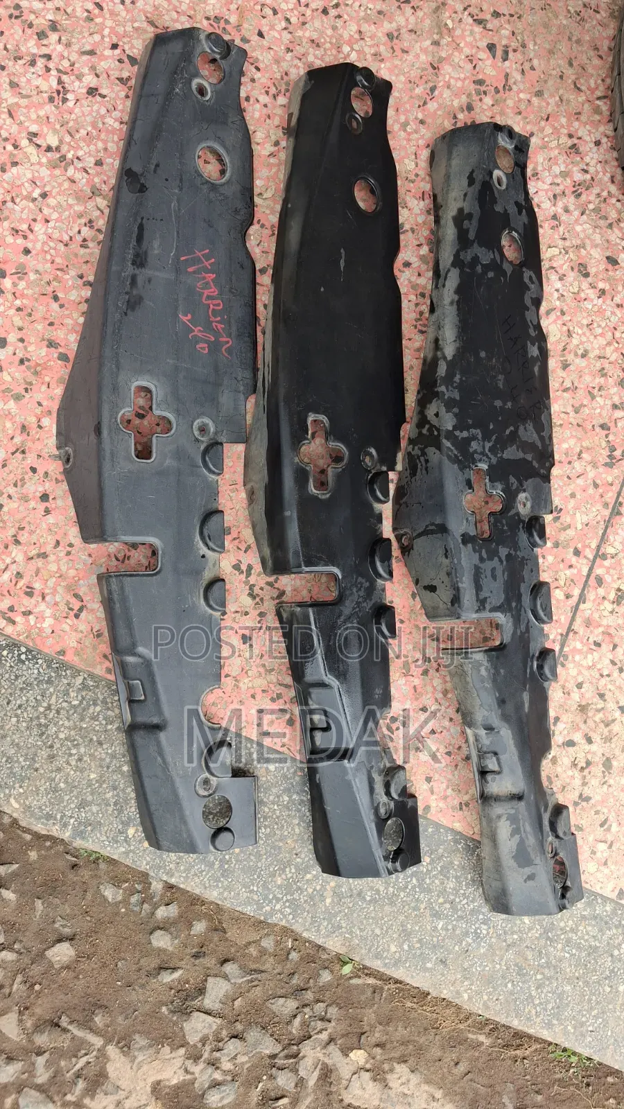 Harrier 240 Radiator Top Cover