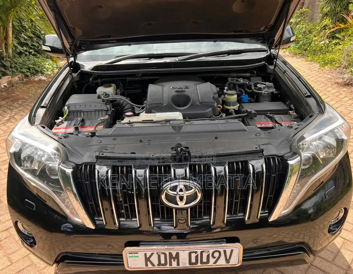 Toyota Land Cruiser 2016 Black
