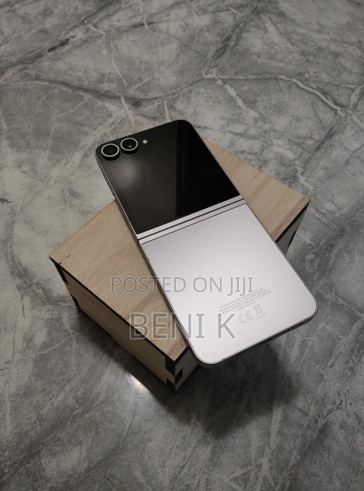 Samsung Galaxy Z Flip6 256 GB Silver
