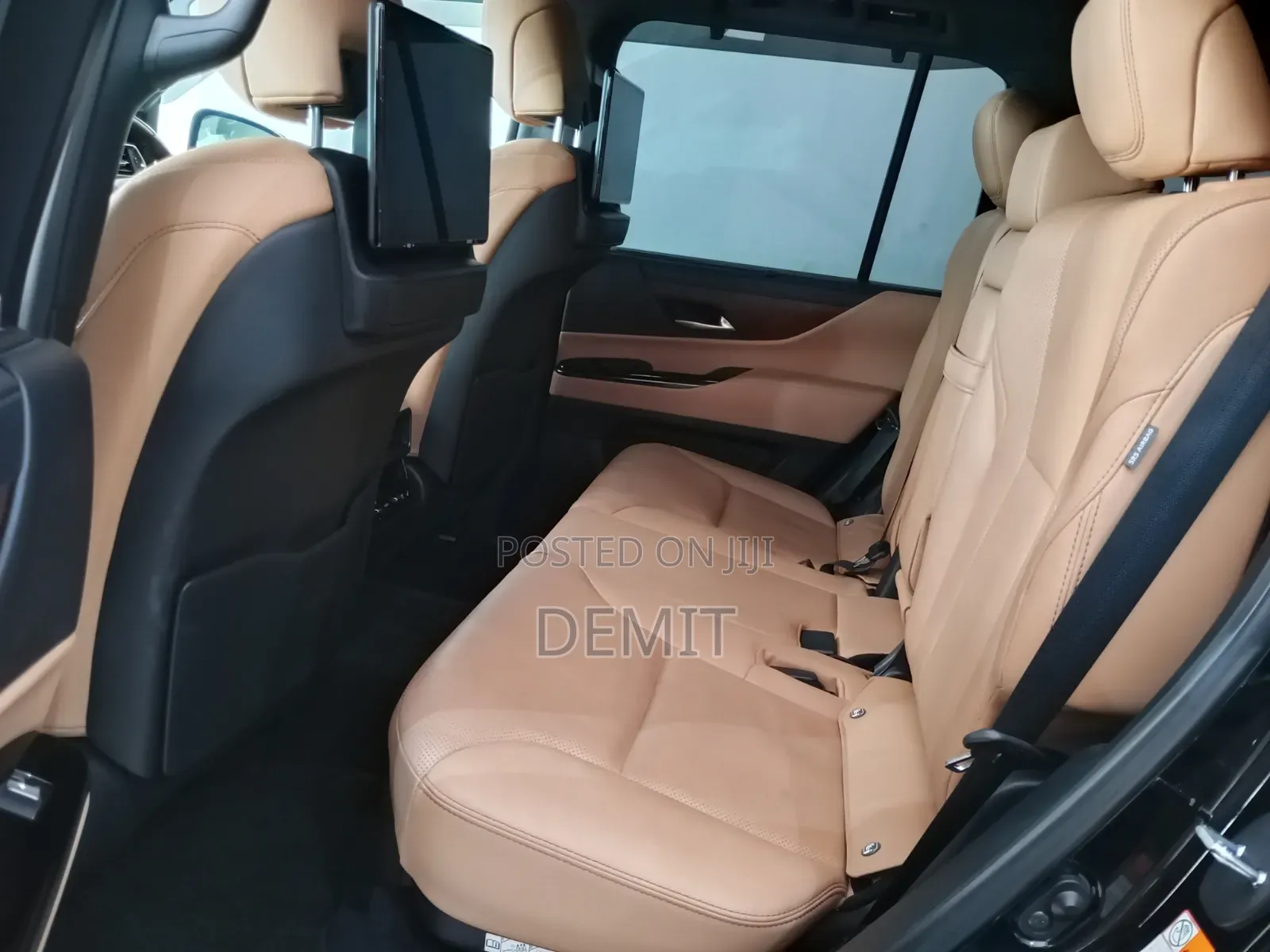 Lexus LX 600 2022 Black