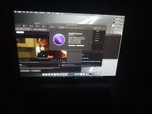 Laptop Apple MacBook Pro 16GB Intel Core i7 SSD 256GB