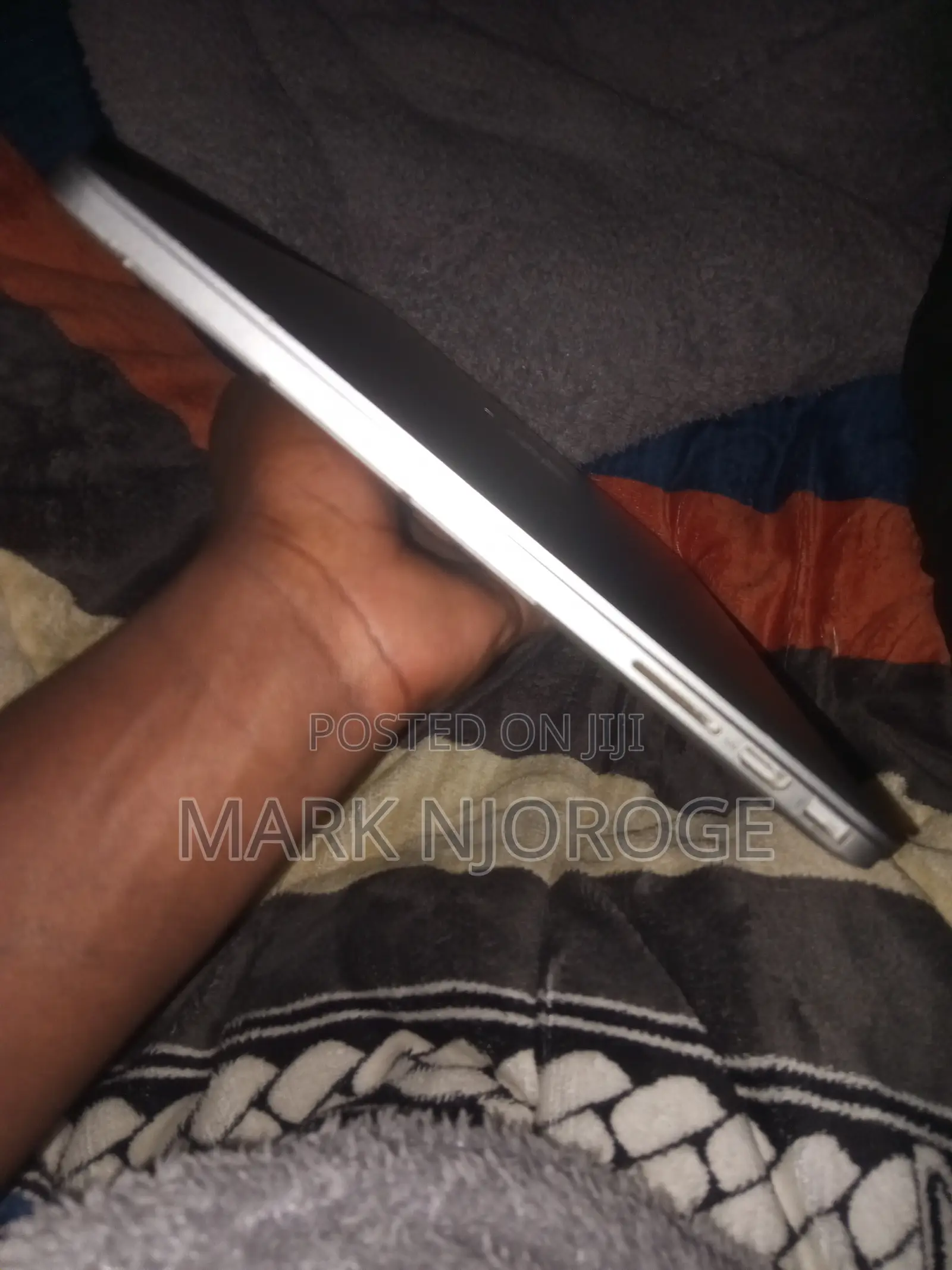 Laptop Apple MacBook Pro 16GB Intel Core i7 SSD 256GB