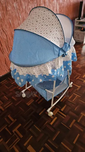 Baby Cot Cradle Bassinet Bed With Mattress