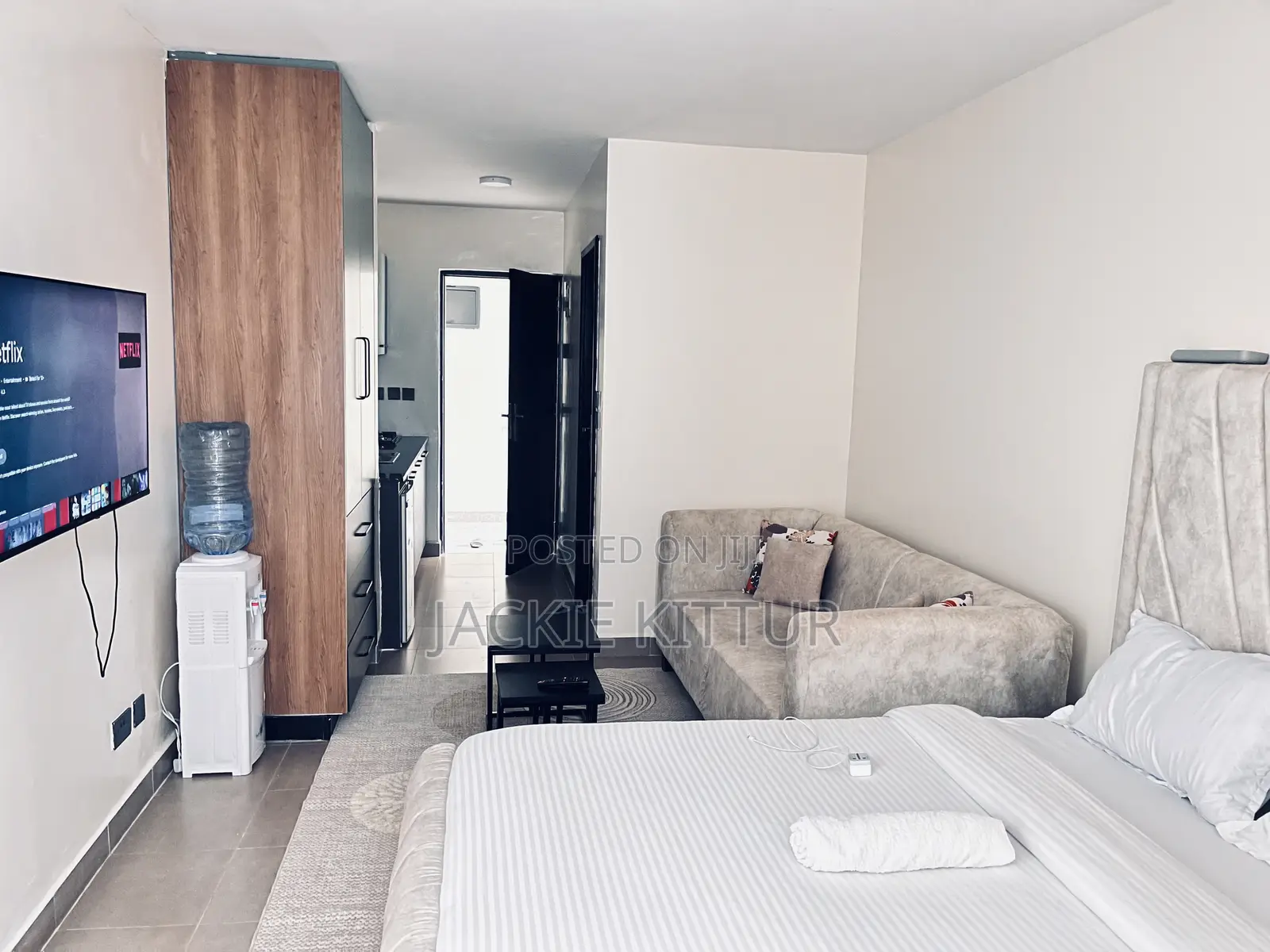 Executive Studio South B