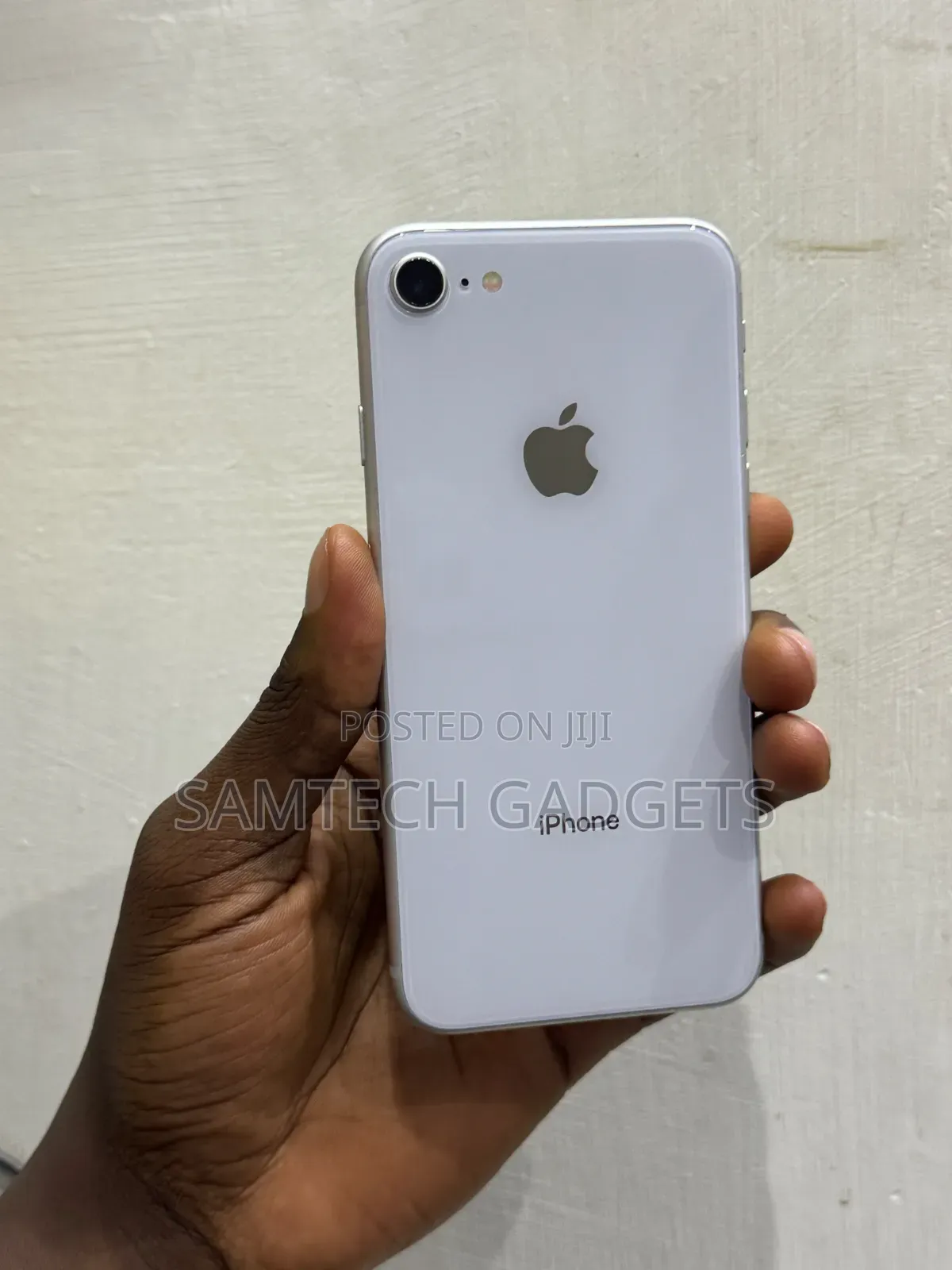 Apple iPhone 8 64 GB White