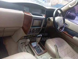 Nissan Patrol 2008 Gray