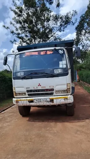 Mitsubishi 10 Wheeler Tipper