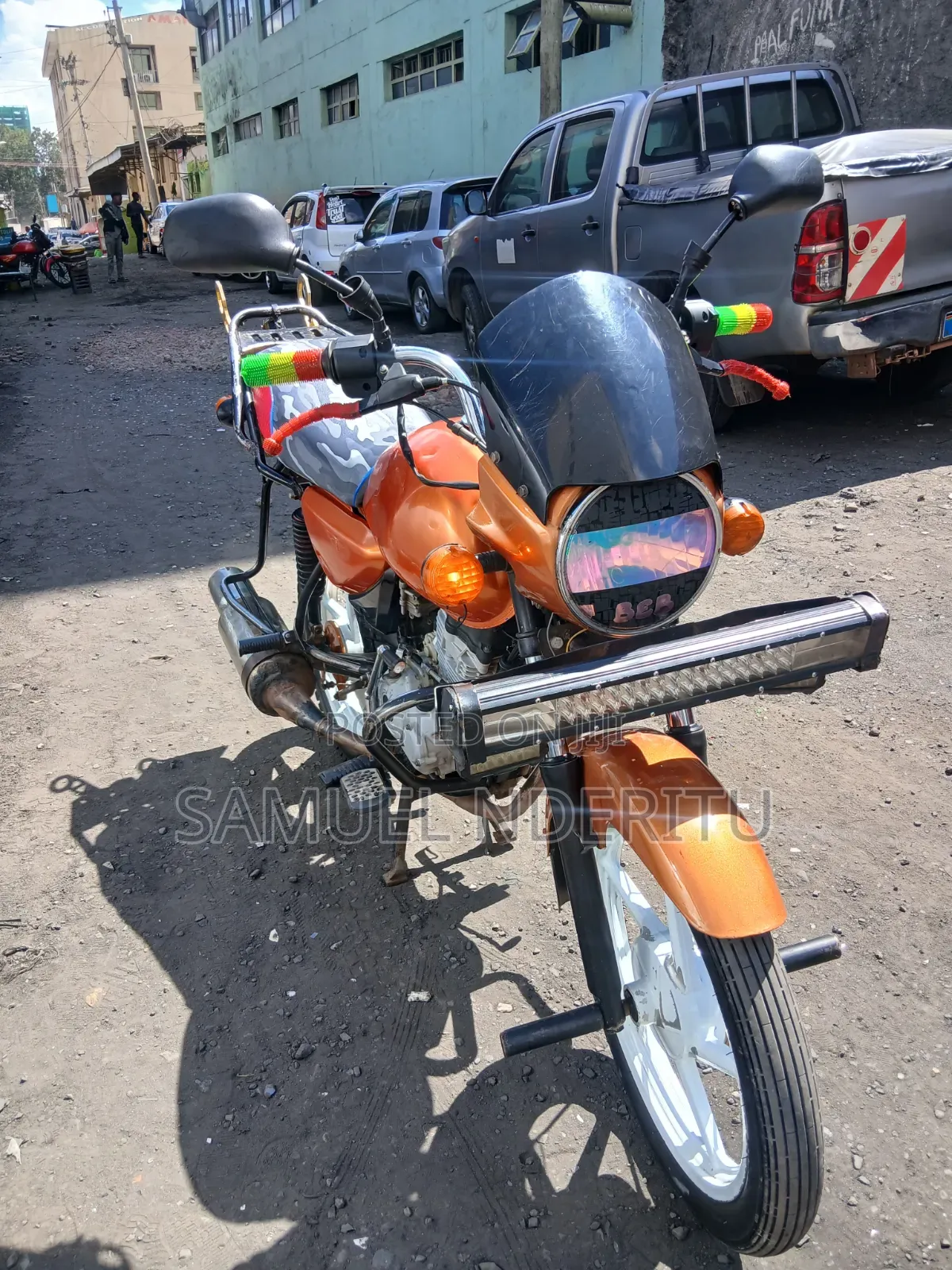 Bajaj Boxer 2019 Beige