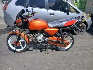 Bajaj Boxer 2019 Beige