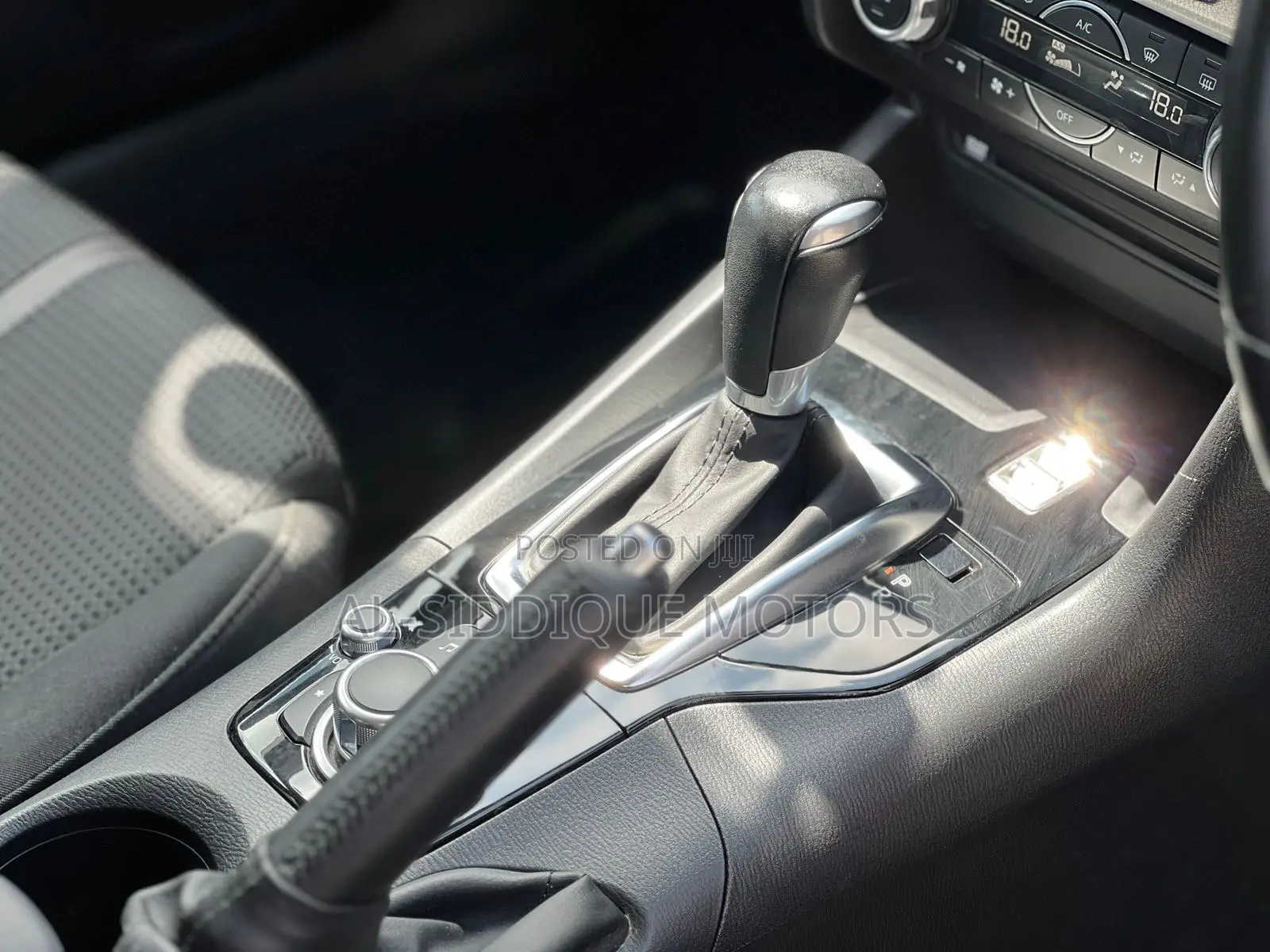 Mazda Axela 2019 Silver