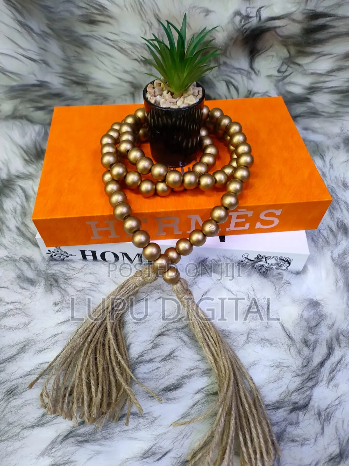 Quality Decor Beads.