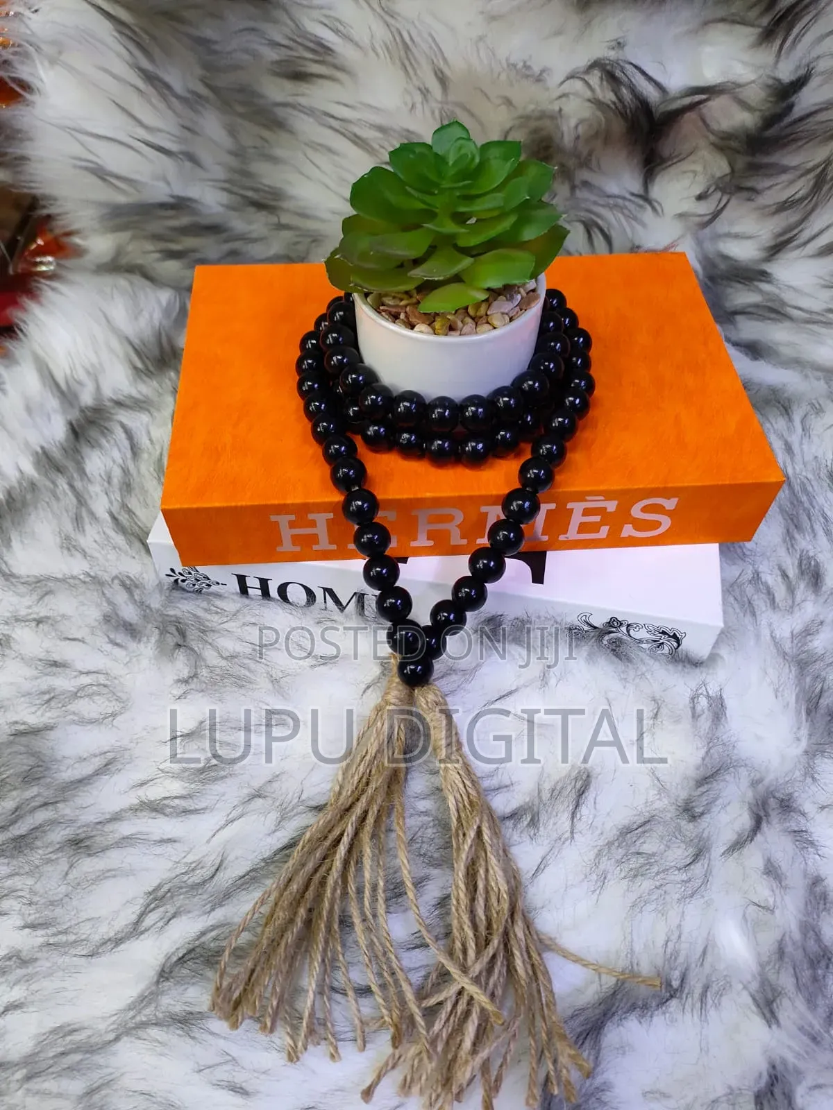 Quality Decor Beads.