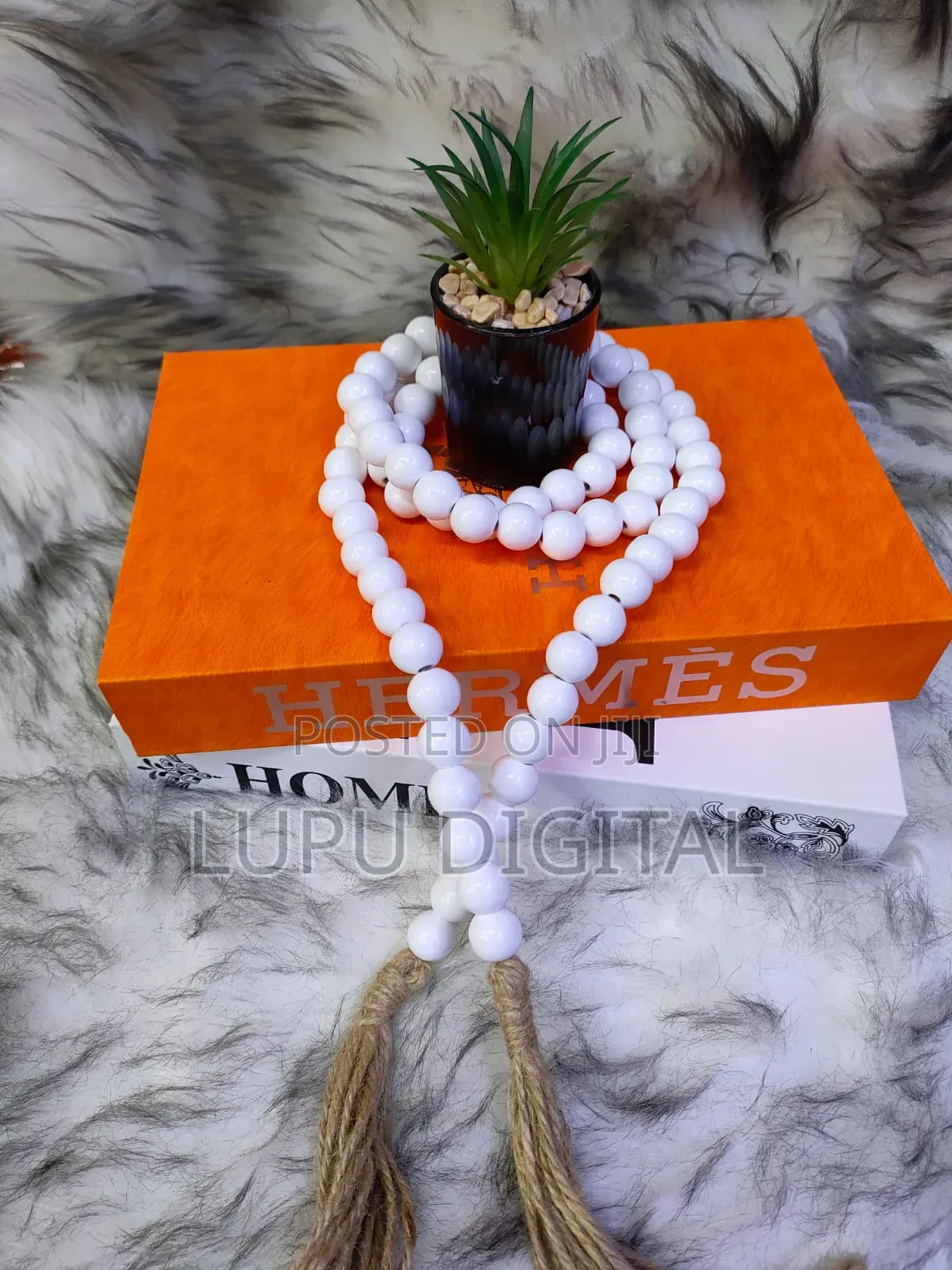 Quality Decor Beads.