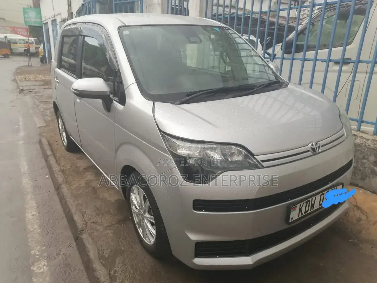 Toyota Spade 2019 Silver