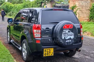 Suzuki Escudo 2011 Black