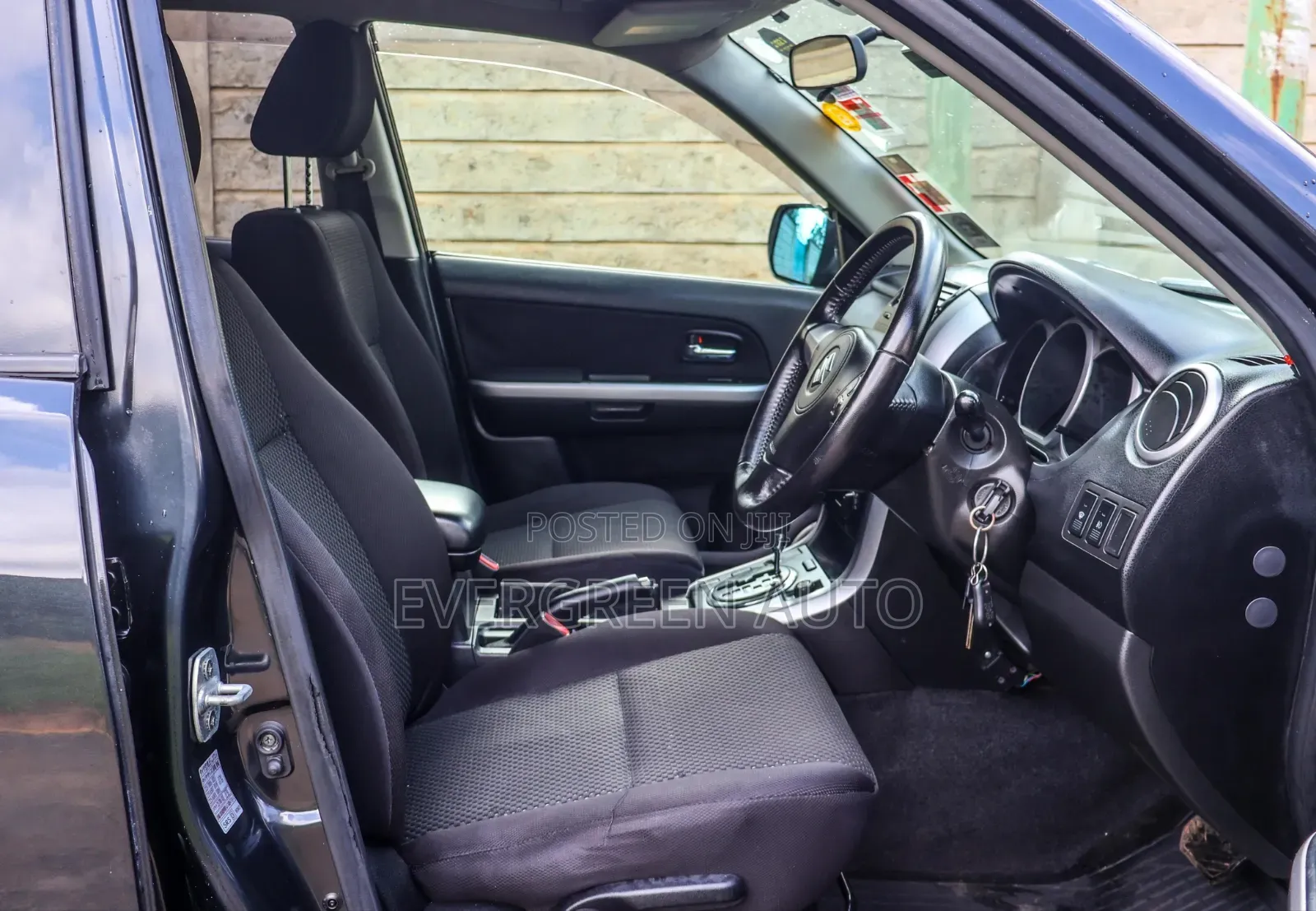 Suzuki Escudo 2011 Black
