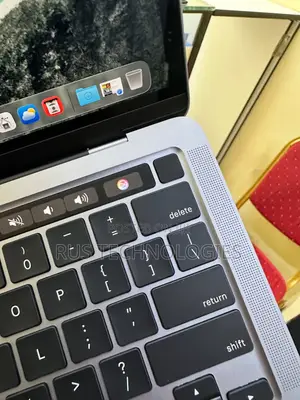 Laptop Apple MacBook Pro 2020 M1 16GB Apple M1 Pro SSD 512GB