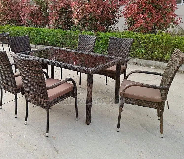 Outdoor Set: All-Weather 6-Seater Rattan Garden Dining Set