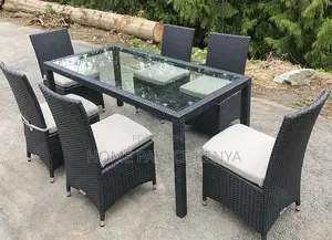 Outdoor Set: All-Weather 6-Seater Rattan Garden Dining Set