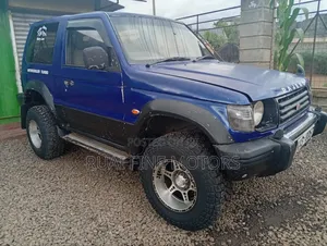 Mitsubishi Pajero Junior 1997 Blue