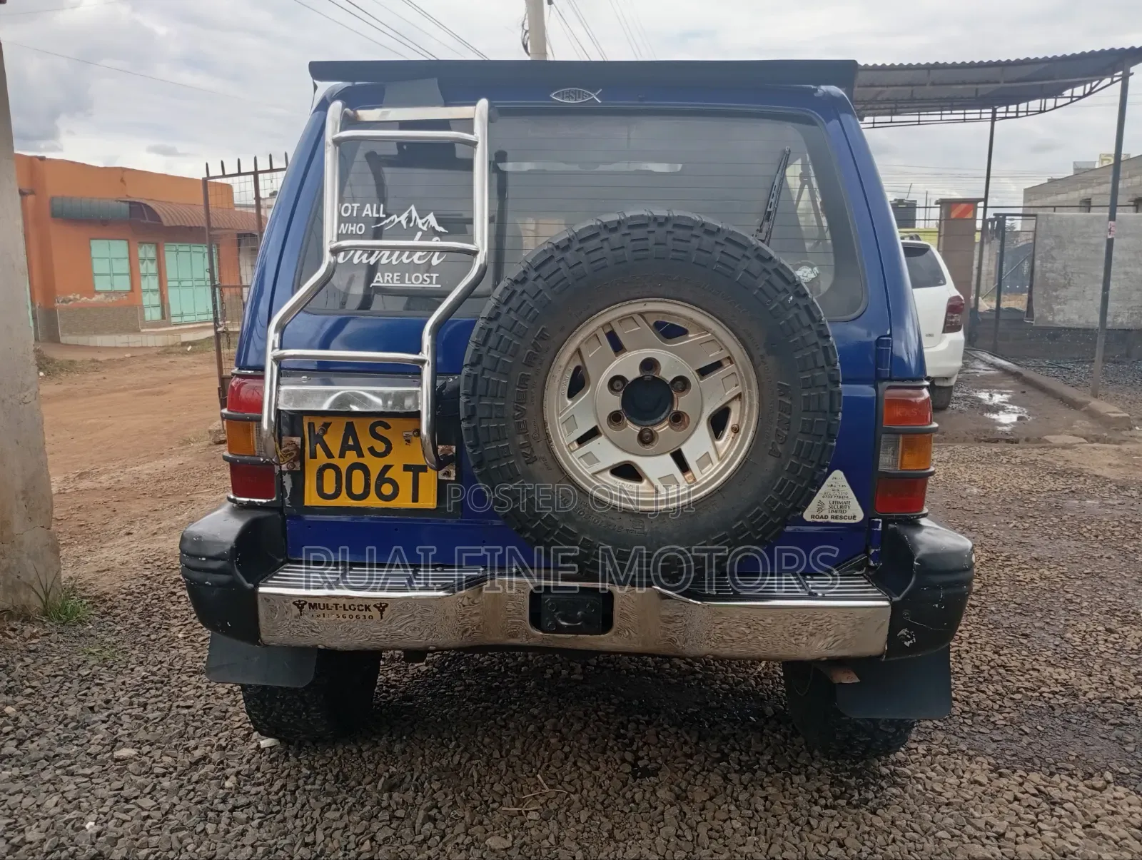 Mitsubishi Pajero Junior 1997 Blue