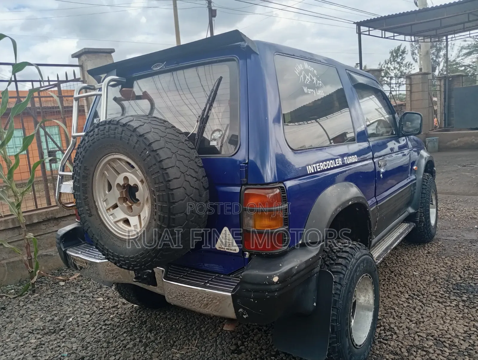Mitsubishi Pajero Junior 1997 Blue