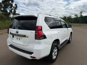Toyota Land Cruiser Prado 2021 White