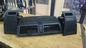 Mark X 2008 Dashboard Vents