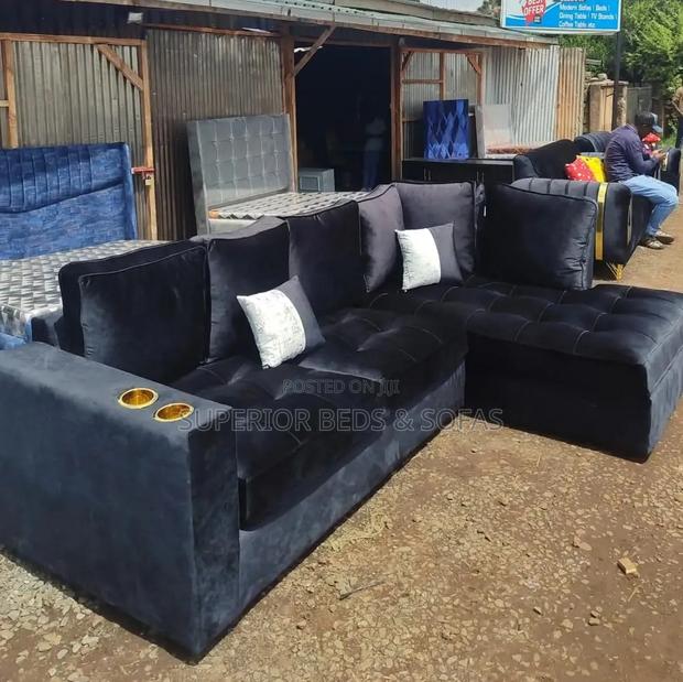 Black L-Shaped 5-Seater Sofa With Cup Holders