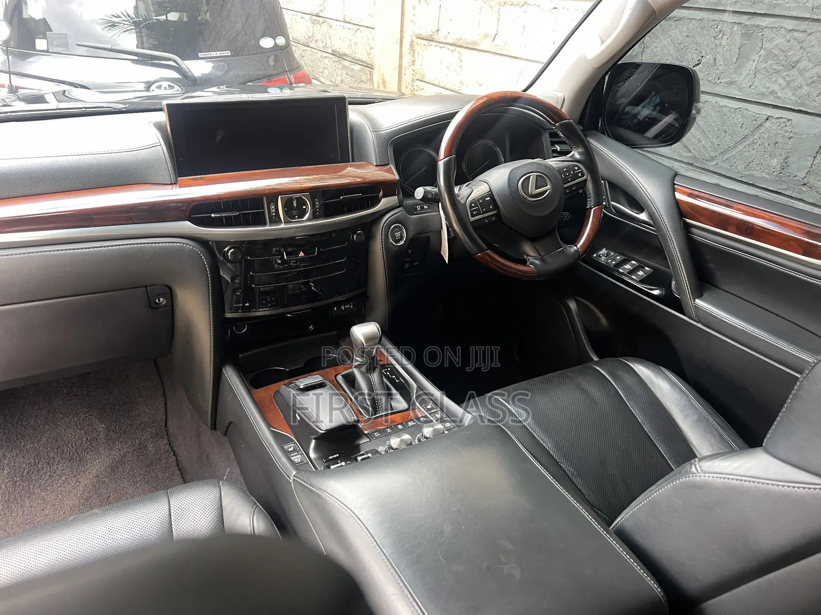 Lexus LX 570 AWD 2017 Black