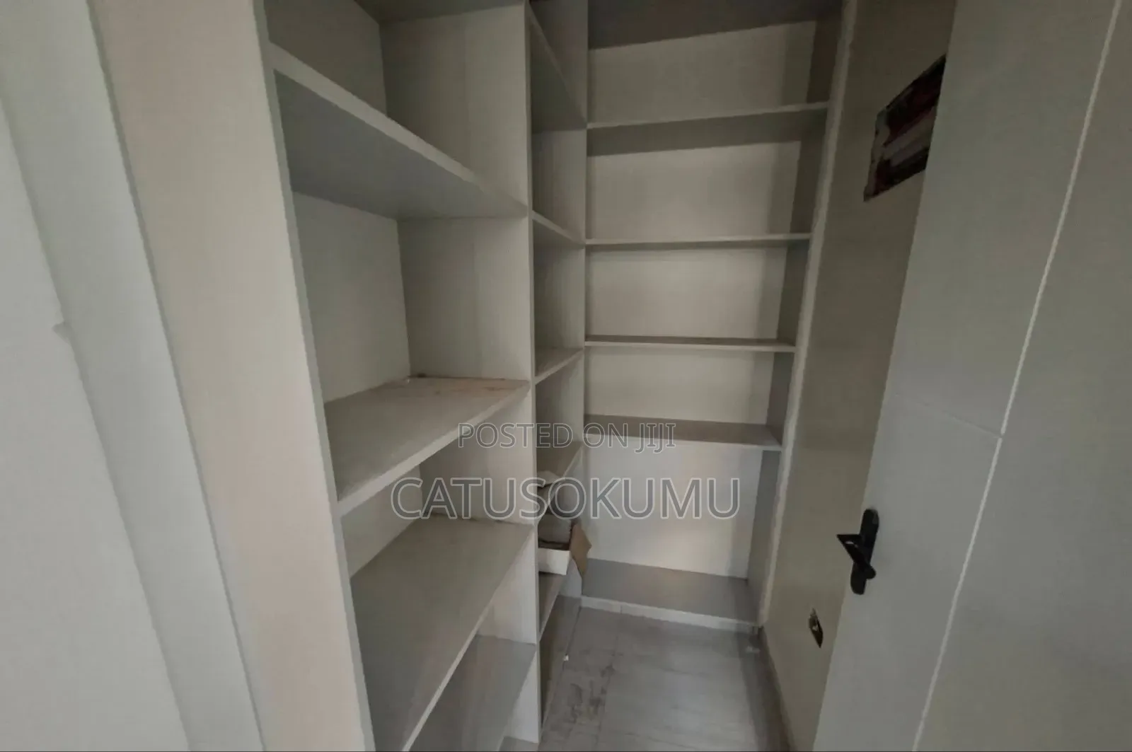 5bdrm Maisonette in Syokimau, Gateway Mall Area for rent