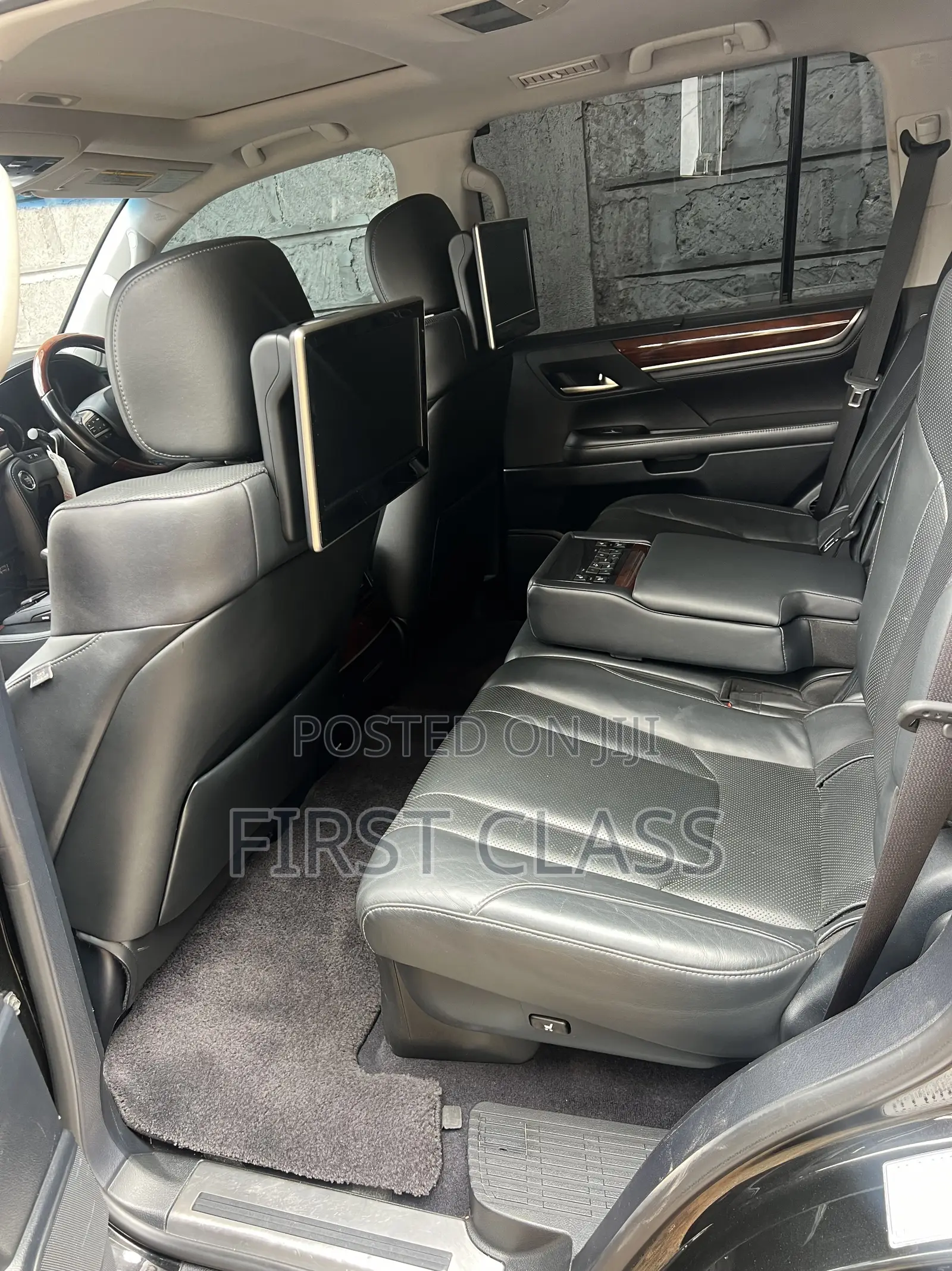 Lexus LX 570 AWD 2017 Black