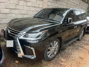 Lexus LX 570 AWD 2017 Black