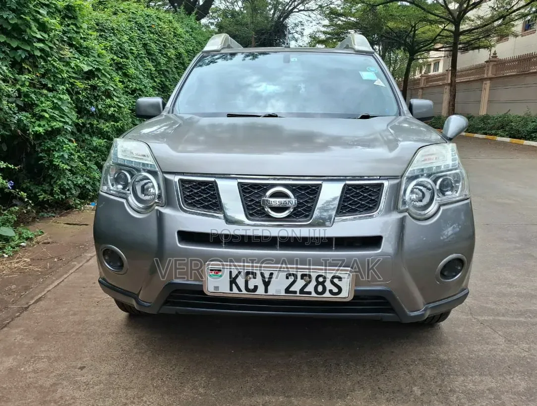 Nissan X-Trail 2012 Brown