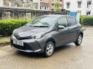 Toyota Vitz 2016 Gray