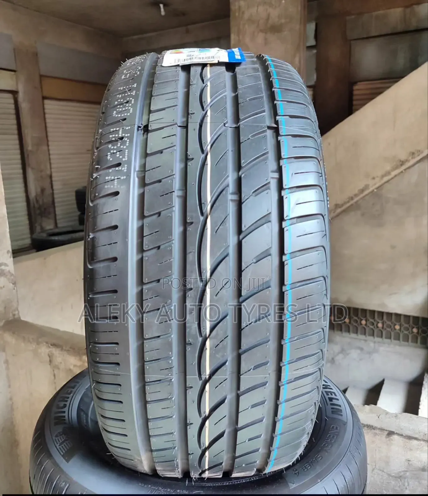 245/35 Zr19 Brand New Wideway Tyre