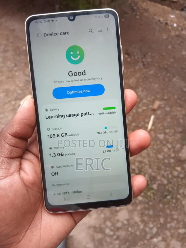 Samsung Galaxy A06 128 GB Gold - thumbnail 3
