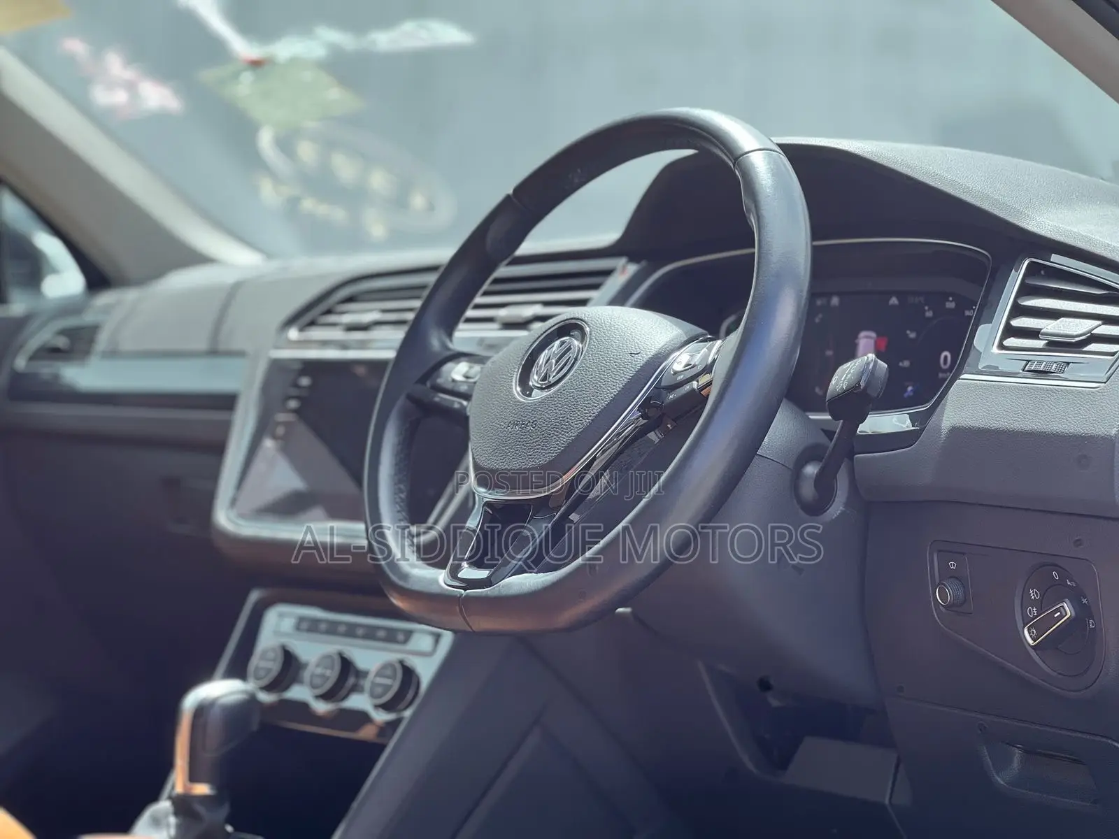 Volkswagen Tiguan 2020 Black
