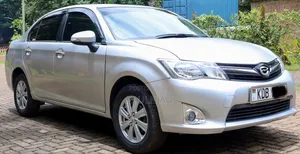 Toyota Axio 2012
