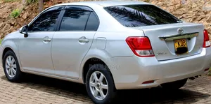 Toyota Axio 2012