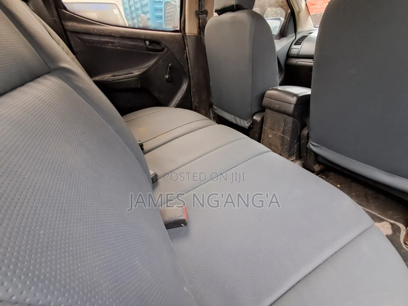 Isuzu D-MAX 2014 White