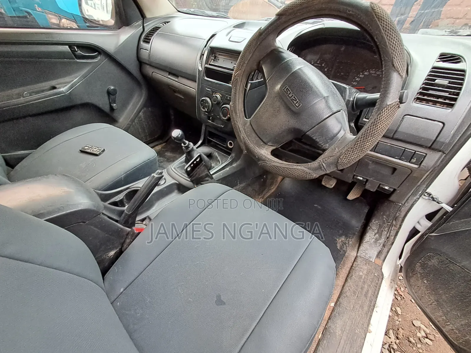 Isuzu D-MAX 2014 White