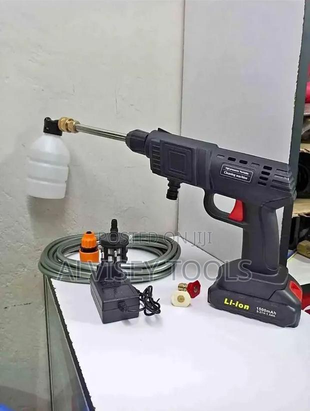 Cordless High Pressure Washer - main view