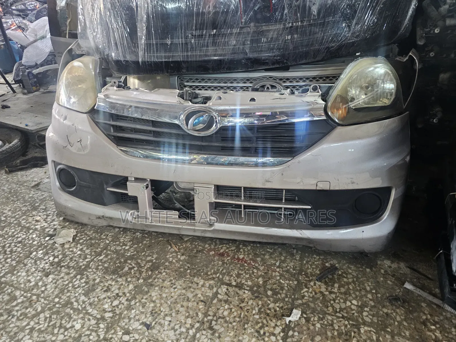 Daihatsu Mira Ais 2015 Nosecut