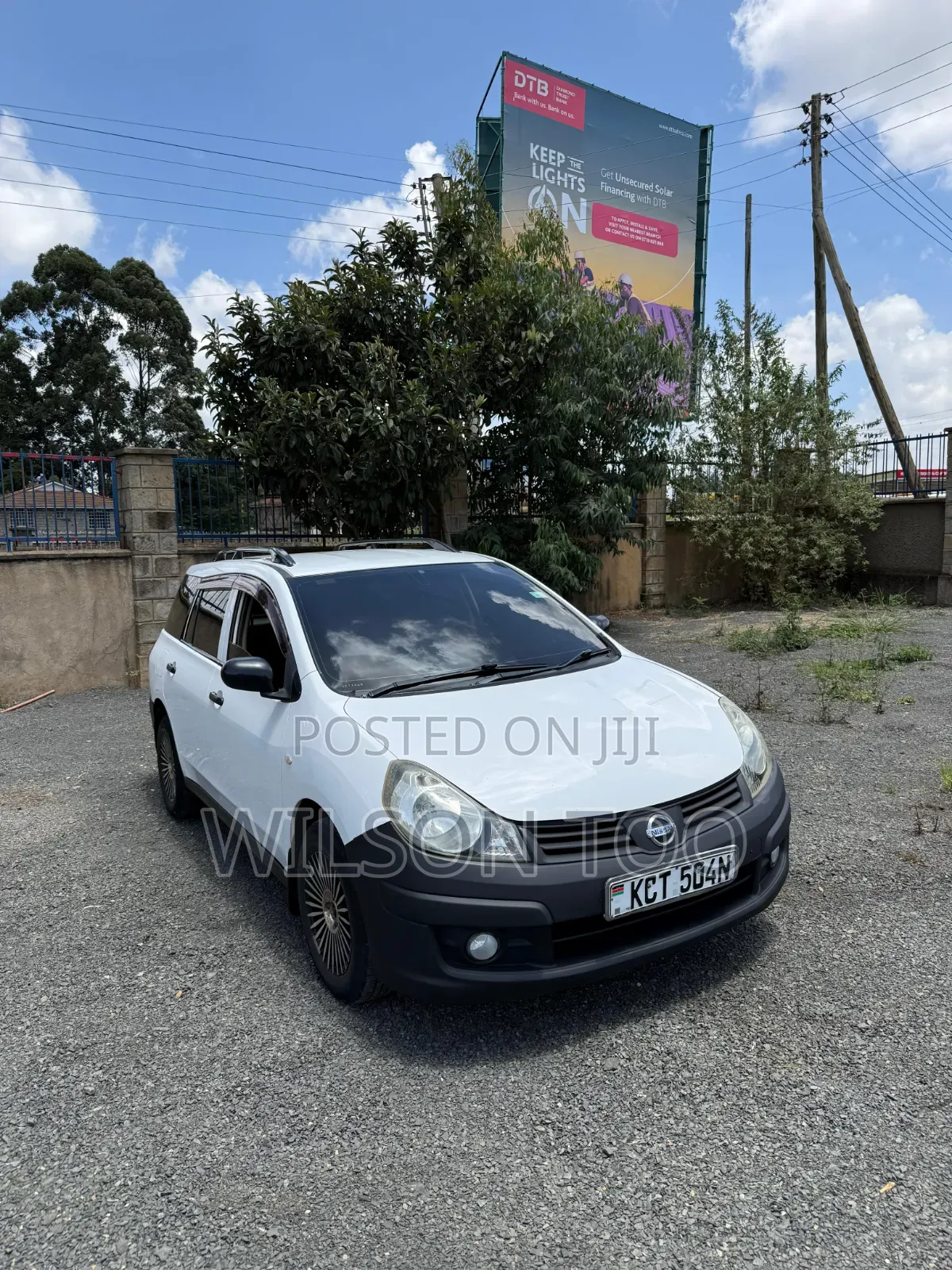Nissan Advan 2013 White