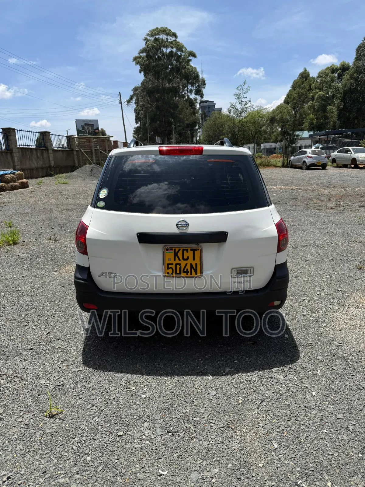 Nissan Advan 2013 White