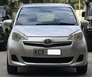 Toyota Ractis 1.5 FWD 2011 Silver