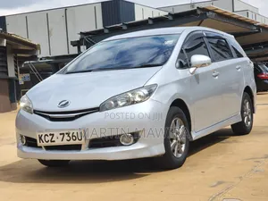 Toyota Wish 2013 Silver