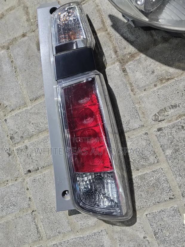 N-Wagon Taillight