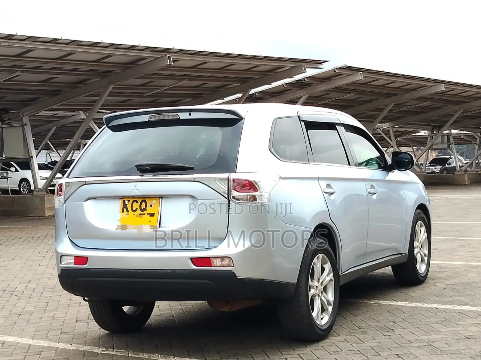 Mitsubishi Outlander 2013 Blue